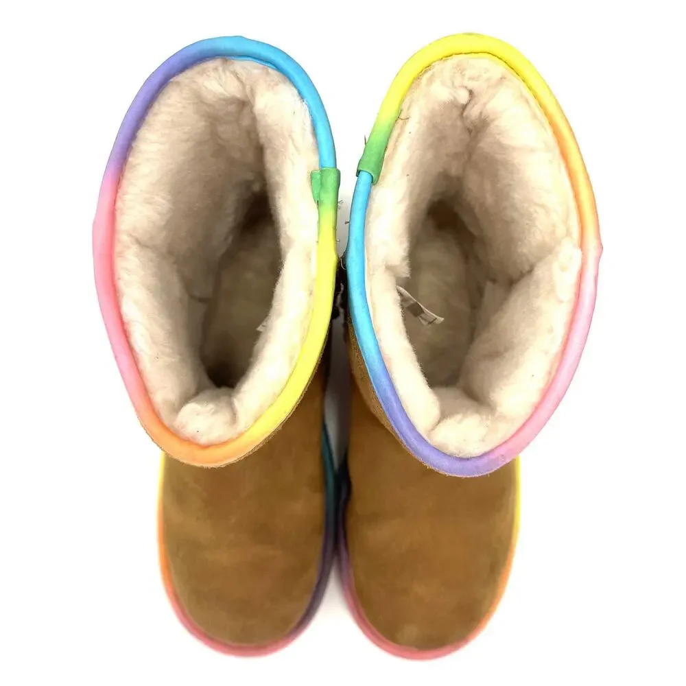 UGG Big Kids Classic Short Rainbow Winter Boot Size 6 Tan Leather Cold Weather